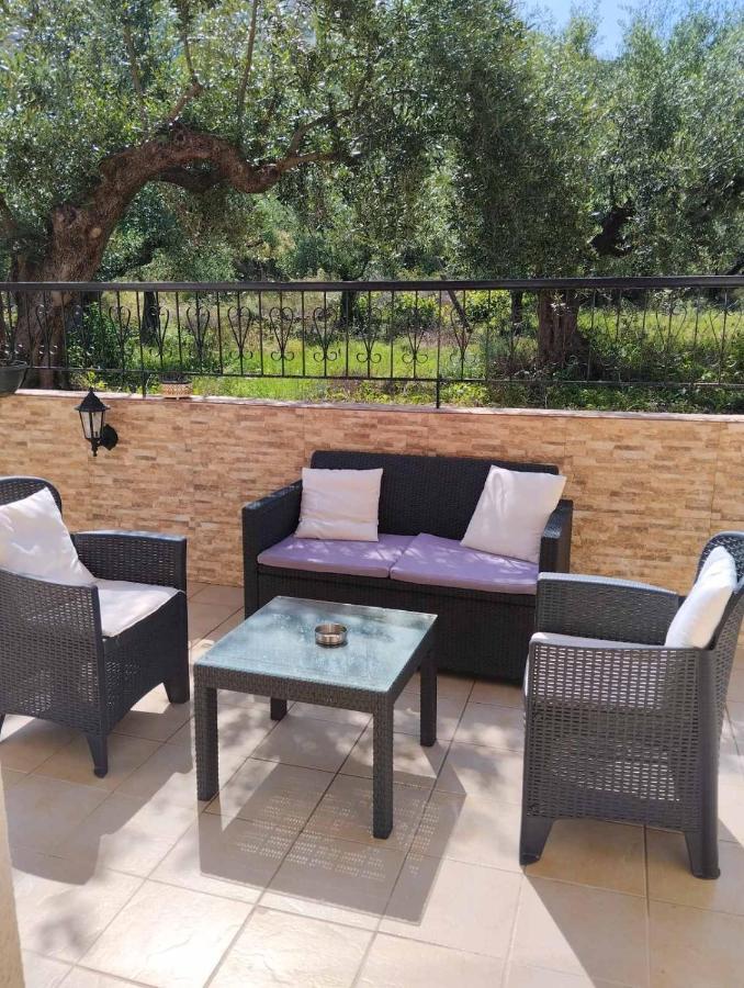 Katerina Apartments Каламата Экстерьер фото