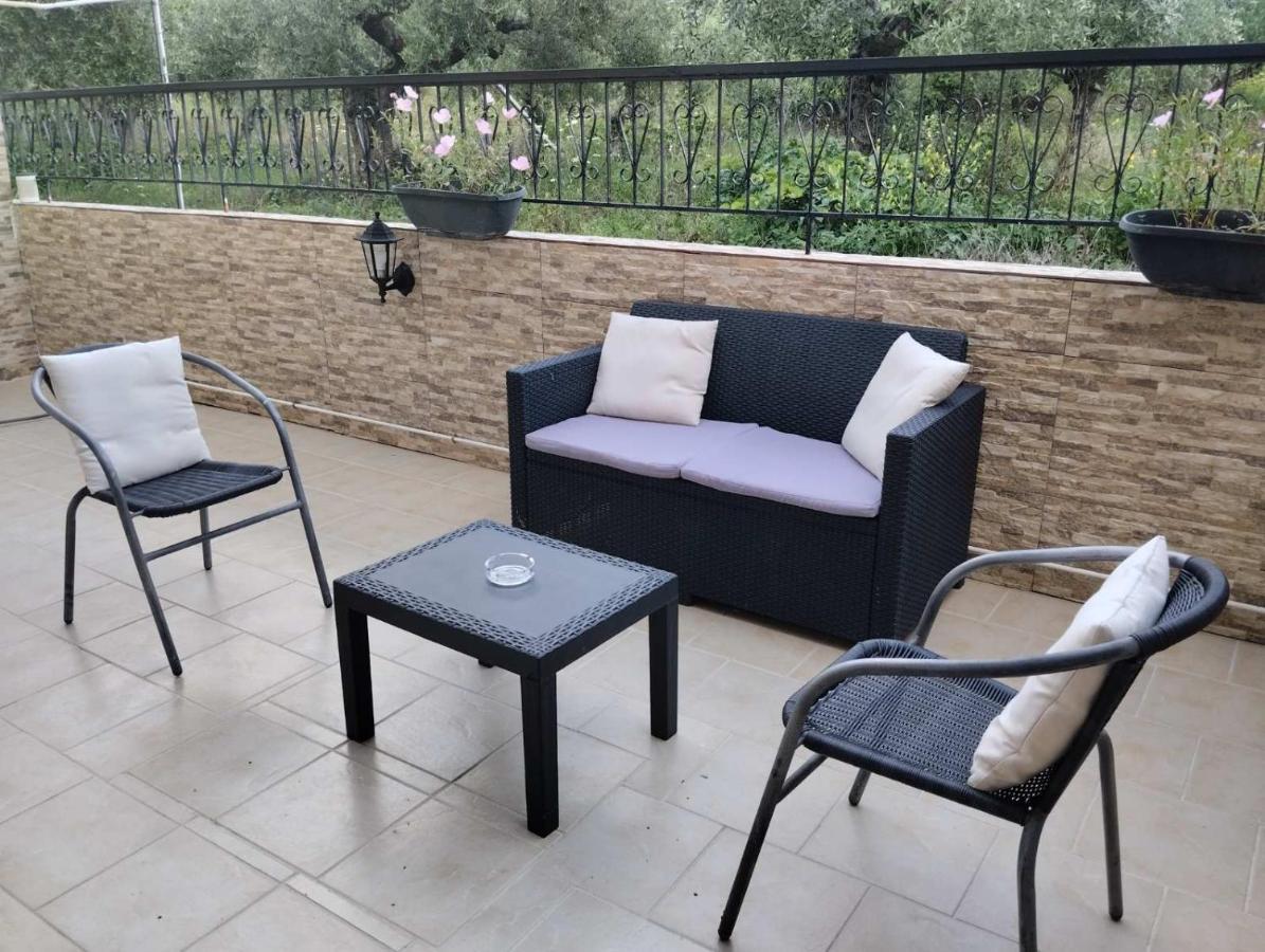 Katerina Apartments Каламата Экстерьер фото