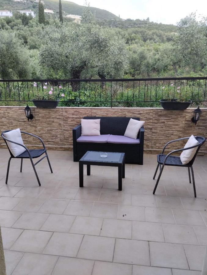 Katerina Apartments Каламата Экстерьер фото