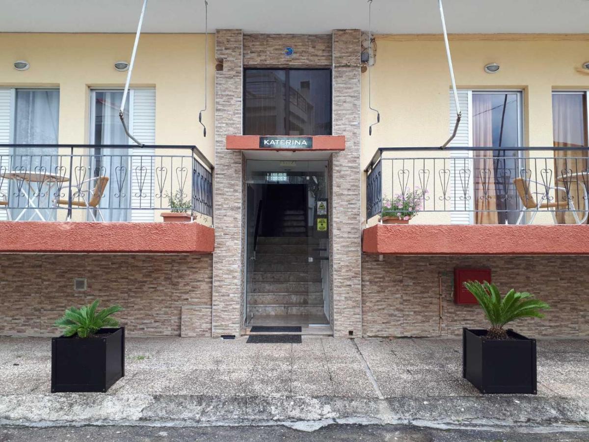 Katerina Apartments Каламата Экстерьер фото