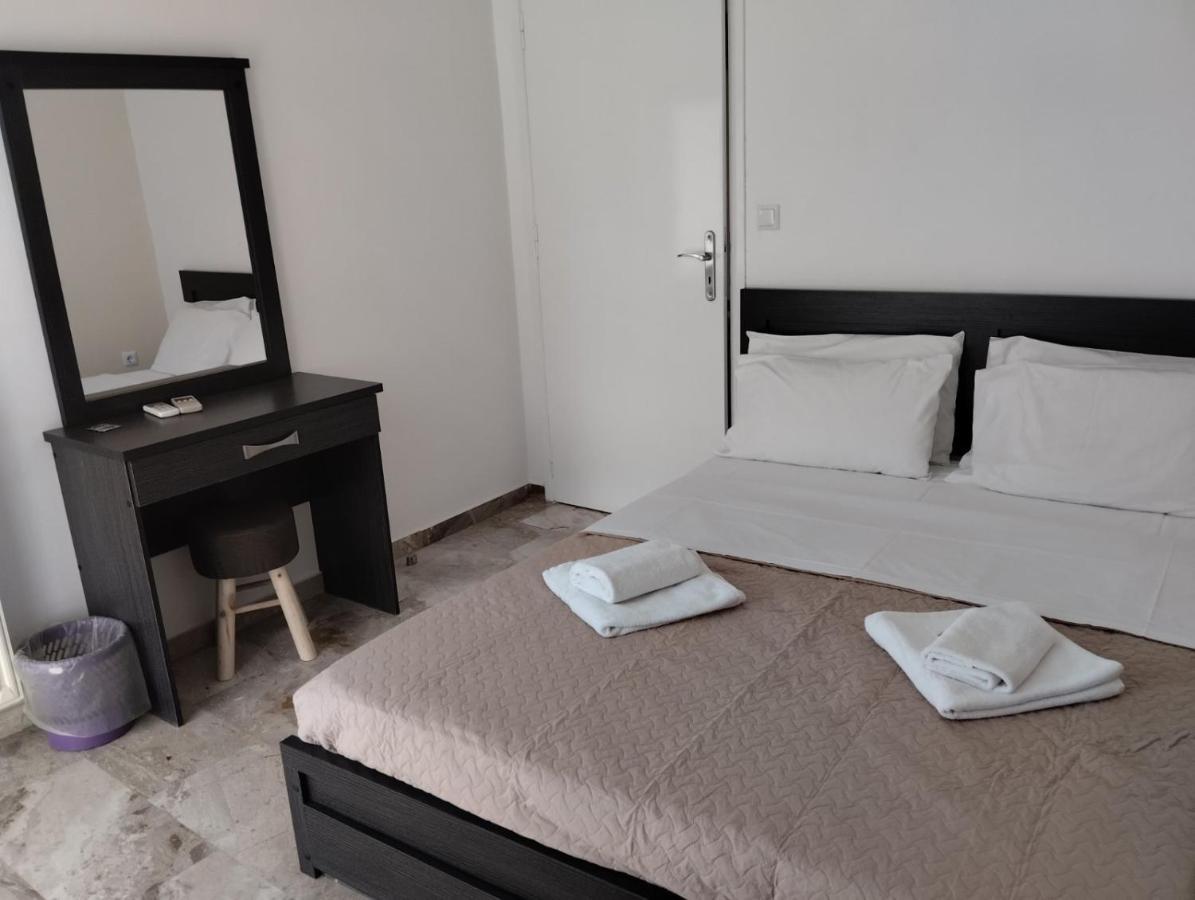 Katerina Apartments Каламата Экстерьер фото