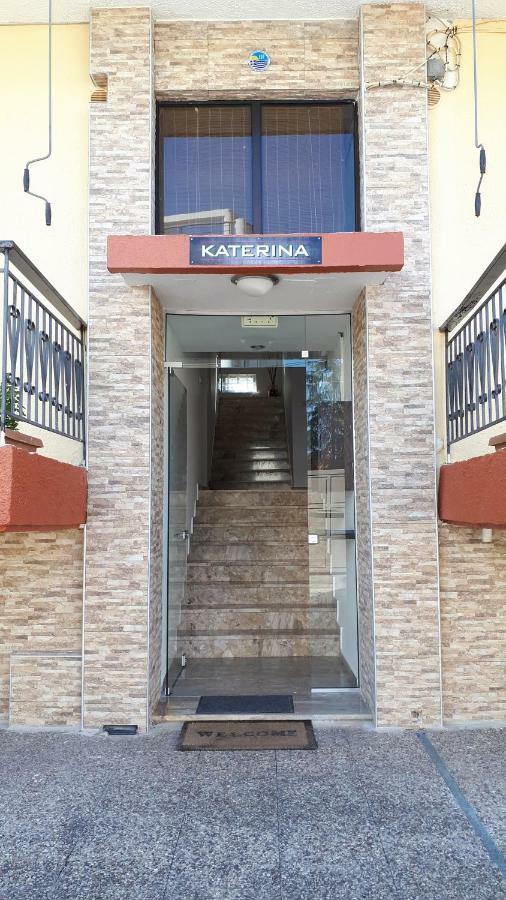 Katerina Apartments Каламата Экстерьер фото